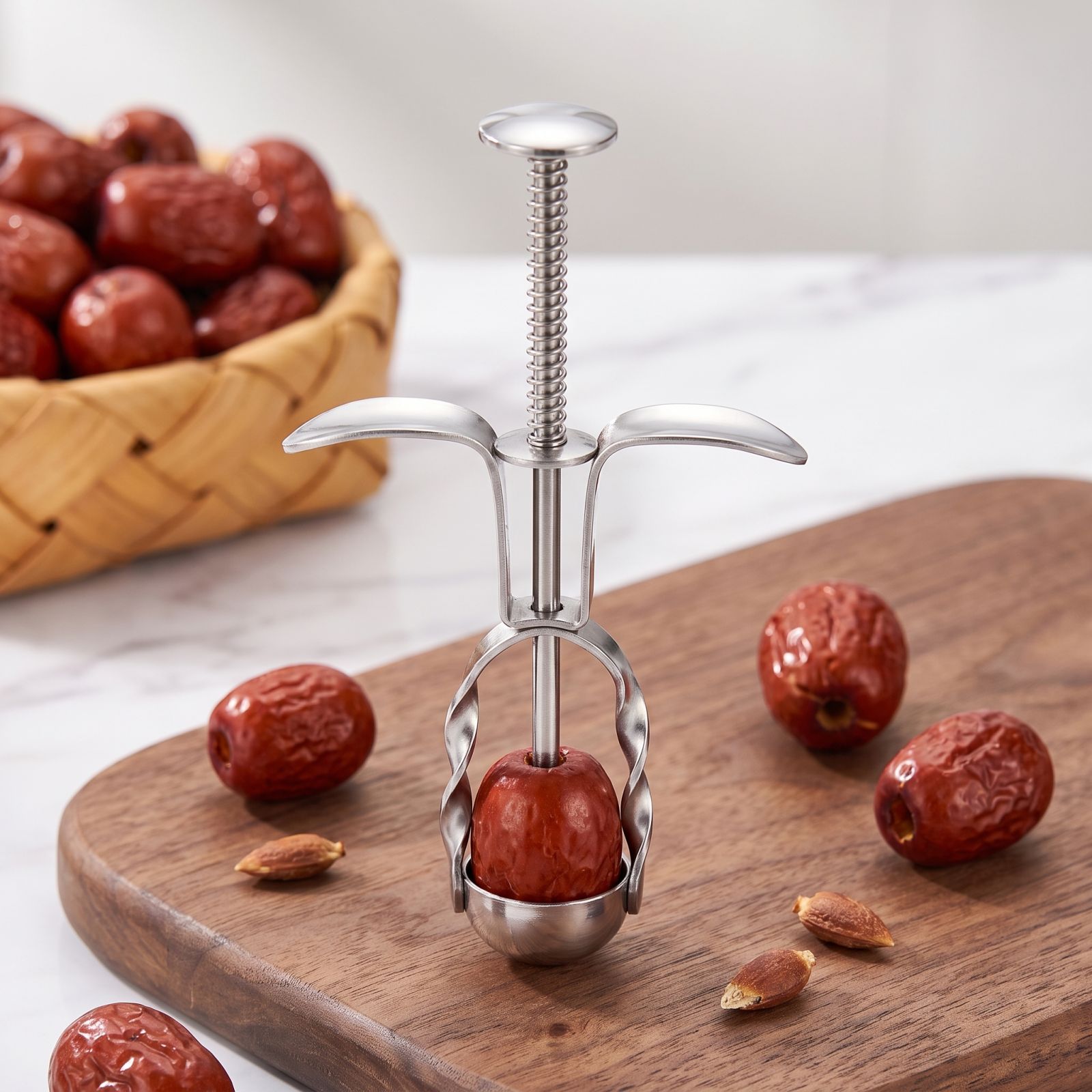 Stainless Steel Red Date Pitte - đánh giá và giá Kitchen Baking Tools